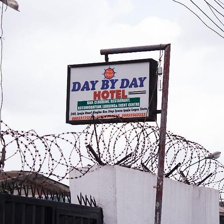 Day By Day Hotel Lagos Luaran gambar