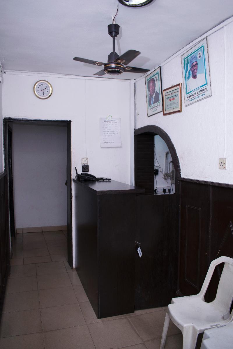 Day By Day Hotel Lagos Luaran gambar