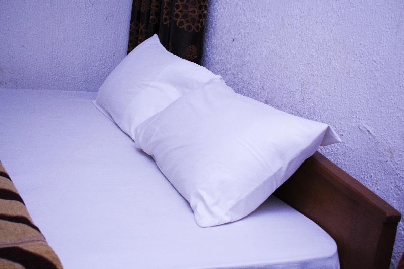 Day By Day Hotel Lagos Luaran gambar