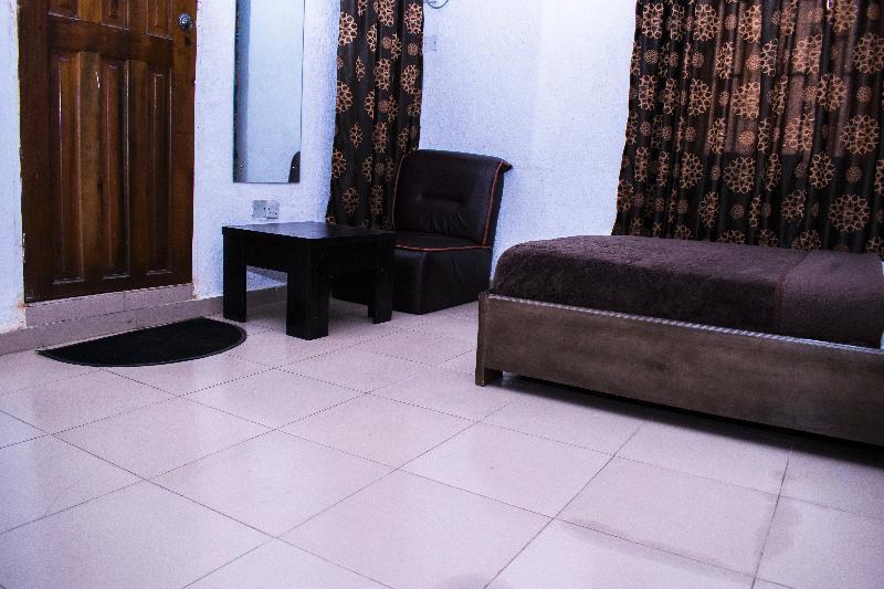 Day By Day Hotel Lagos Luaran gambar