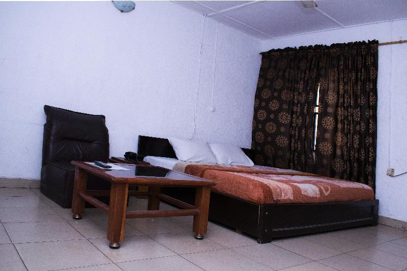 Day By Day Hotel Lagos Luaran gambar
